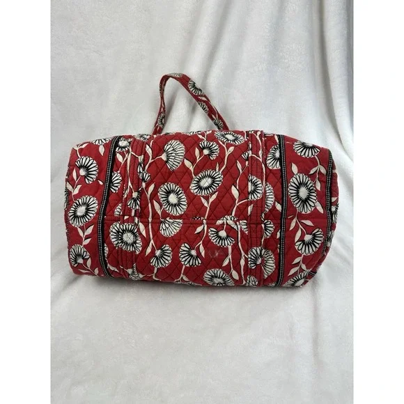 Vera Bradly Red White Black Duffle Traveler Deco Daisy Large Bag Shoulder Staps - Picture 4 of 12
